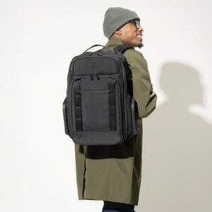 Travelpro Altitude™ Large Expandable Laptop Backpack 30-36L